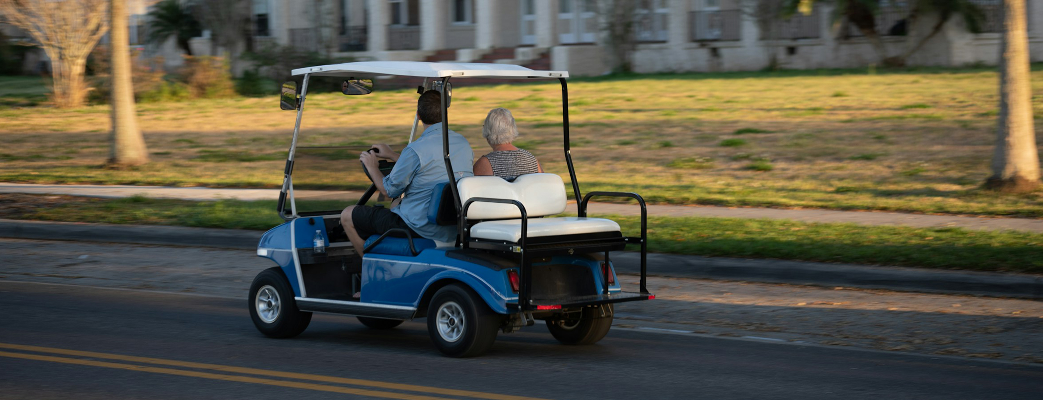 How to Choose the Right Golf Cart for Your Needs